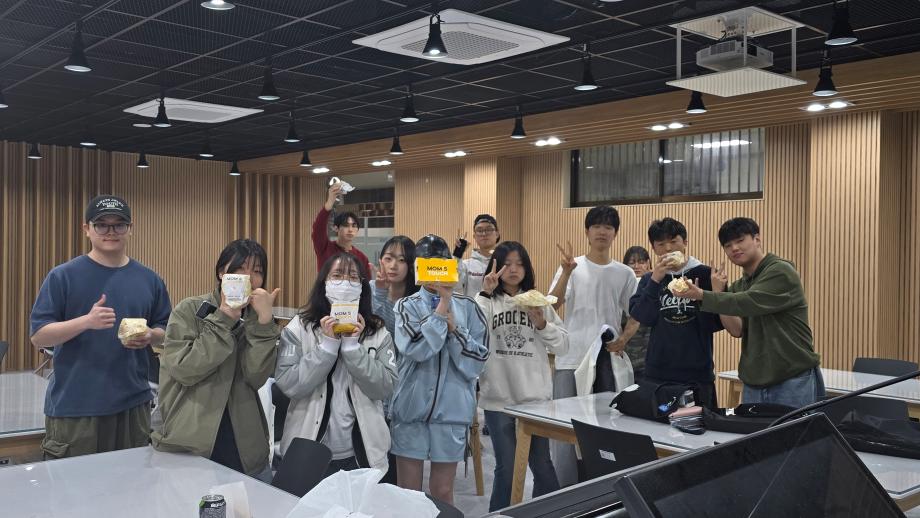 디자이너스/ 시영 - 동아리 모임과 식사